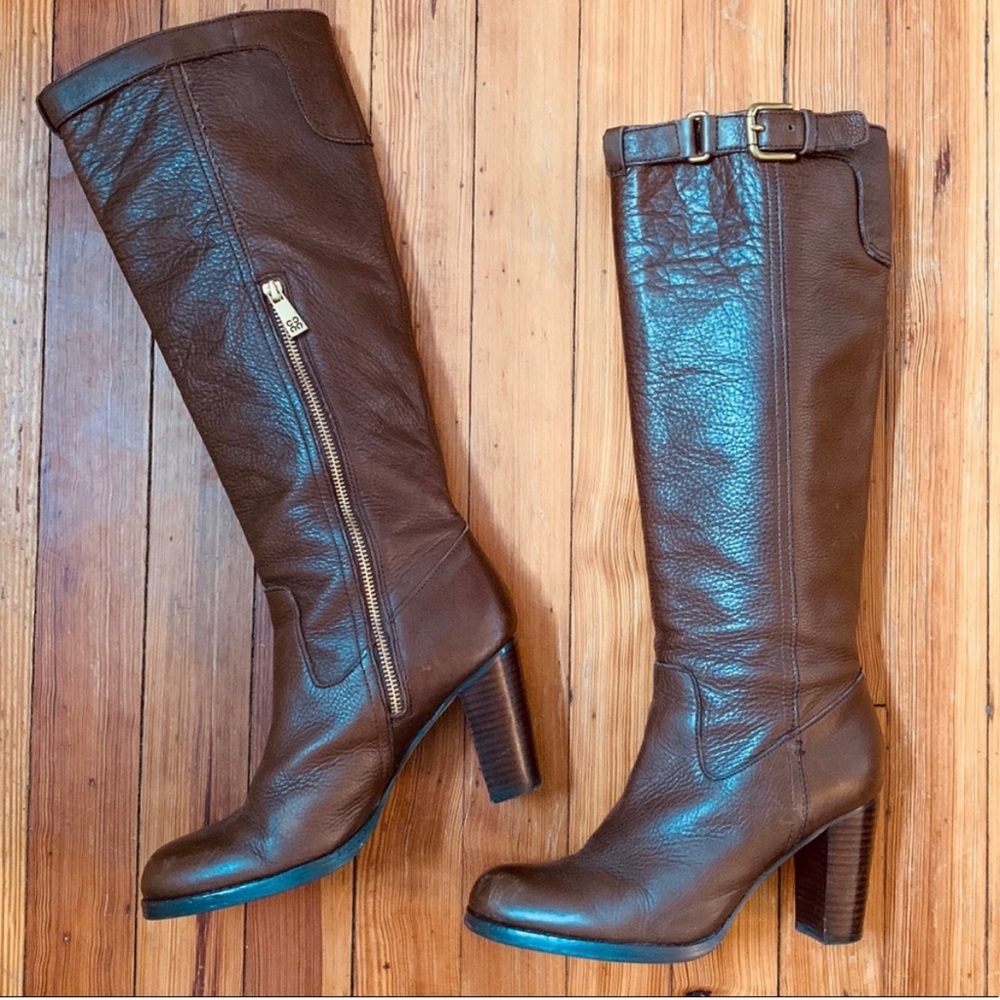 🎉HP🎉 Gorgeous Coach Brown Kaylie boots Size 8